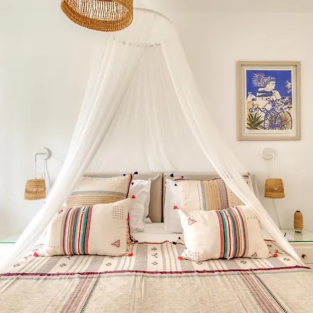 Bellonia 3* Naousa (Paros)